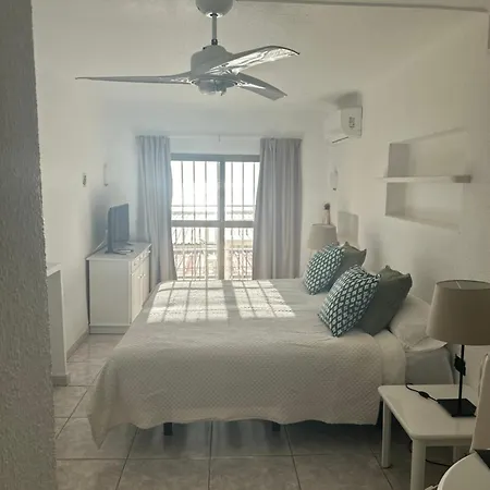 Casa Blanca Apartment *