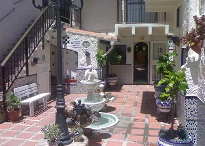 Casa Blanca Apartment *